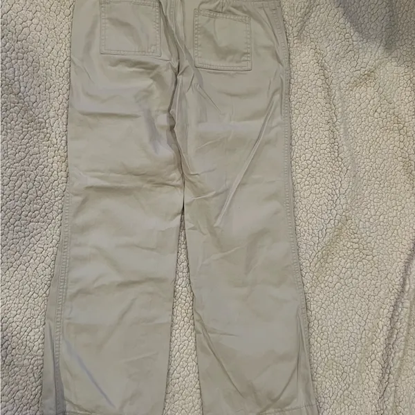 Tan Old Navy straight leg capri pants #tanpants - Image 2