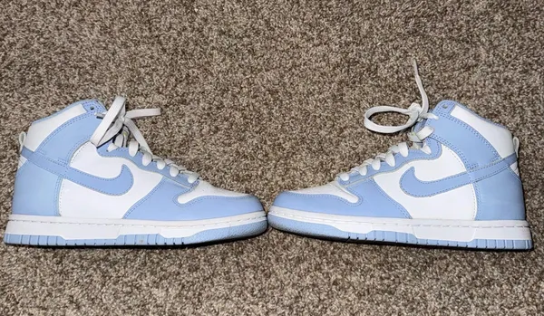Nike Dunks High-Top - Image 3
