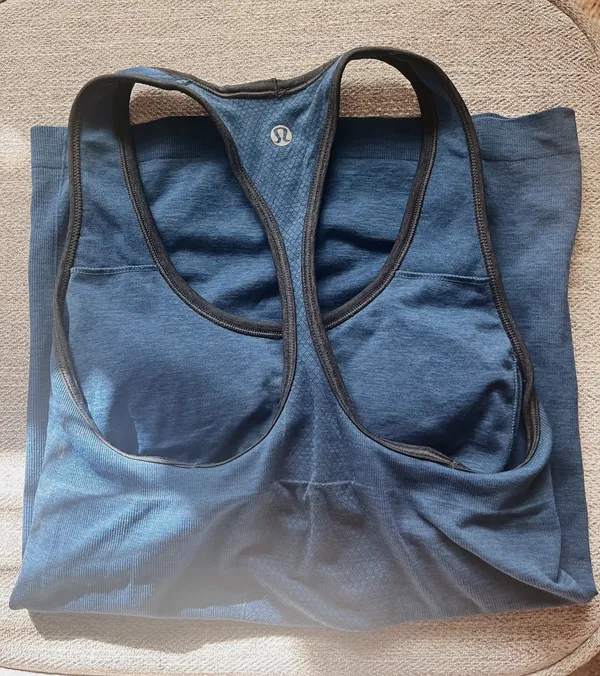 Lululemon tank top - Image 2
