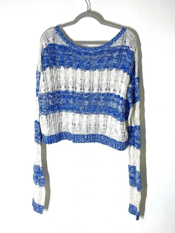 Abercrombie & Fitch Blue and White Stripe Cropped Knit Sweater Size Large - Image 6