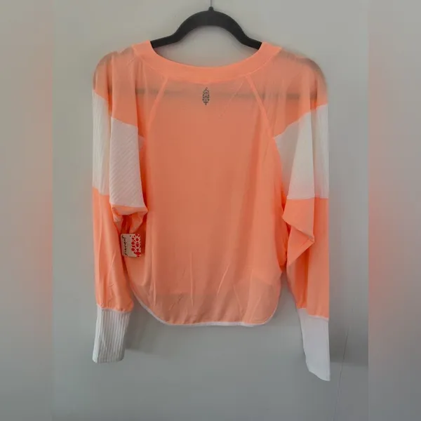 FP Movement by Free People Peach and White Long Sleeve Top size small - Image 9