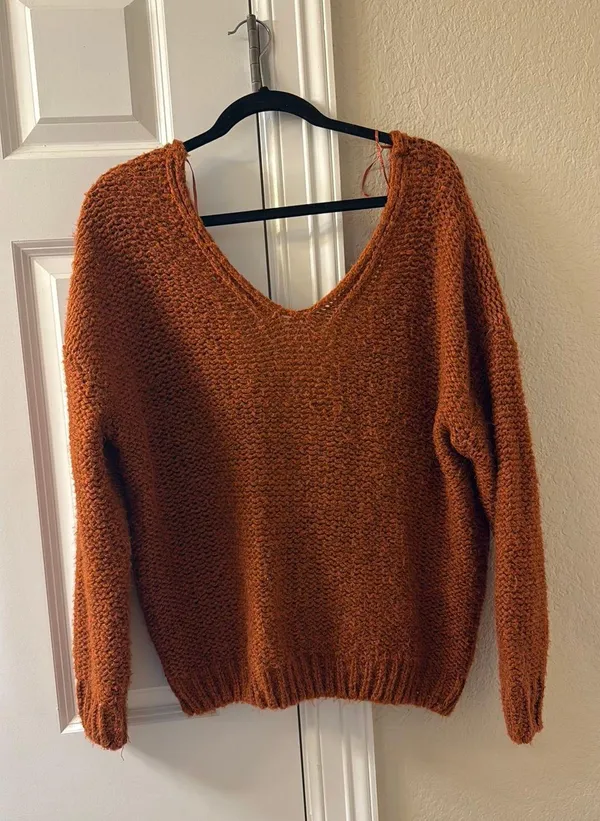 Day to Day Orange oversized sweater - Image 2