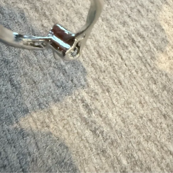 Elegant Silver Women's Ring - Image 5