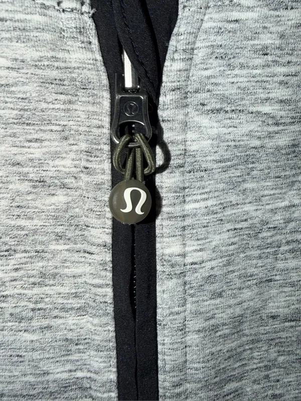 lululemon Insculpt hooded vest - Image 3