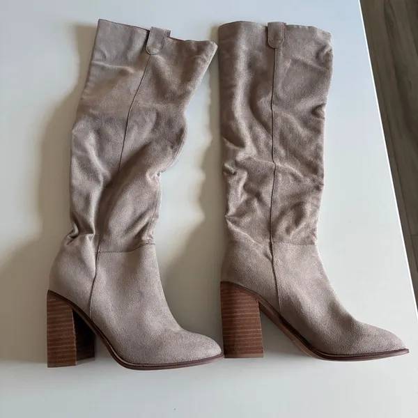 Mi.im Womens Taupe Faux Suede Slouchy Tall Block Heel Boots Size 7.5 Pointed Toe - Image 2
