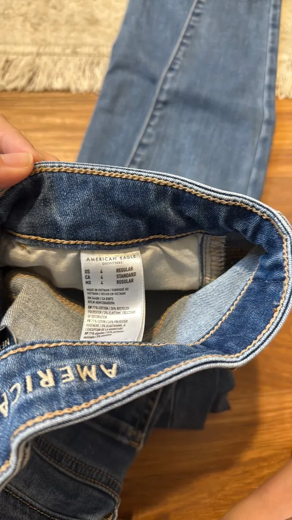 American Eagle Jeans - Image 2