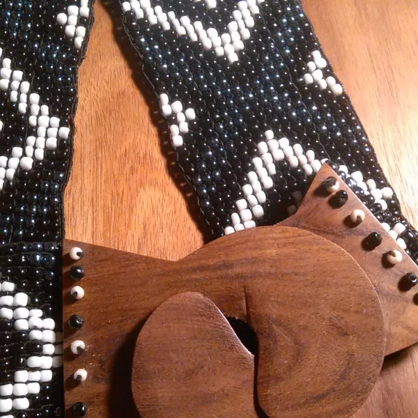 Southwestern Handcrafted Seed Bead Belt With Wooden Buckle - Image 7