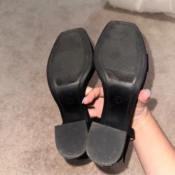 A New Day Black platform heels - Image 4