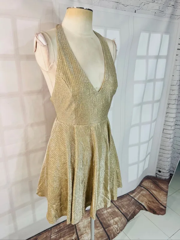 Lulus Gold Apryl Mae Metallic Sleeveless V-Neck Racerback Skater Dress Sz Small - Image 4