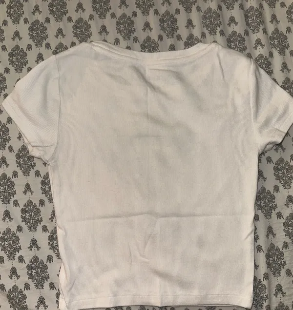 Aeropostale Baby tee - Image 4