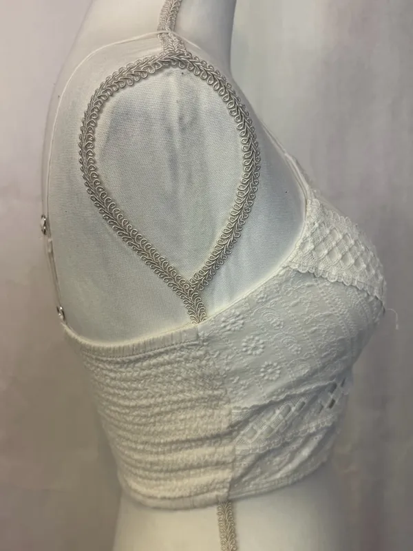 Rebellion White Lace V-Neck Cropped Cami - Image 5