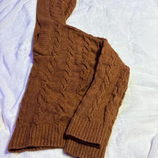 Sonoma Brown sweater with a hood - Image 2