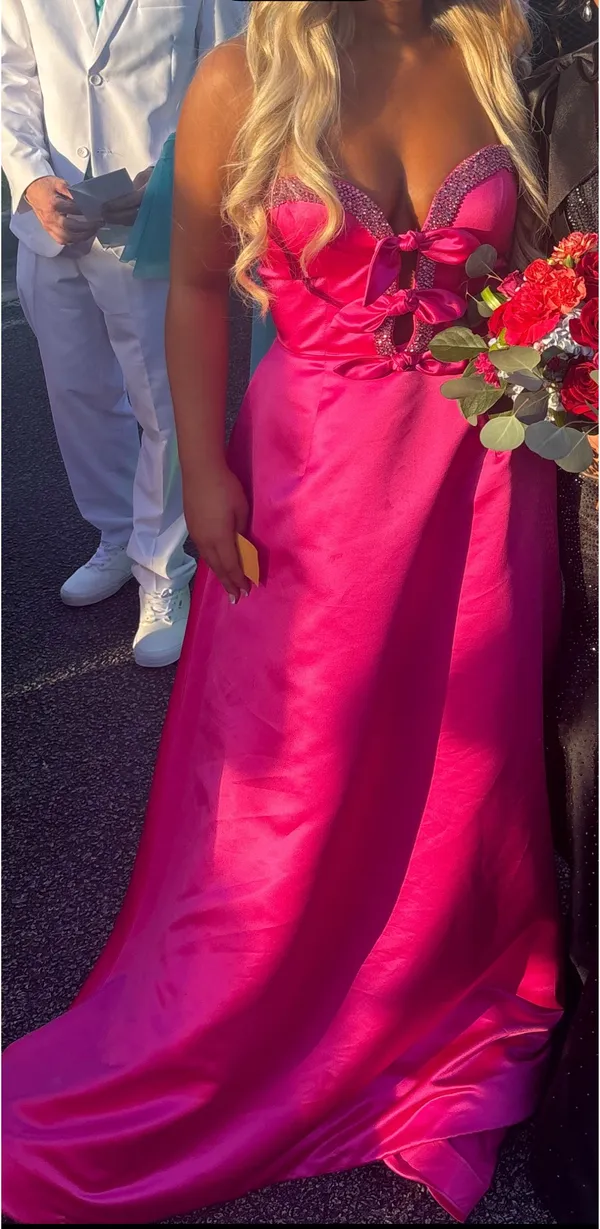 Sherri Hill Prom Dress - Image 2