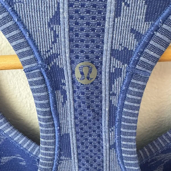 • Lululemon • Women’s Swiftly Tank Size 6 - Image 3