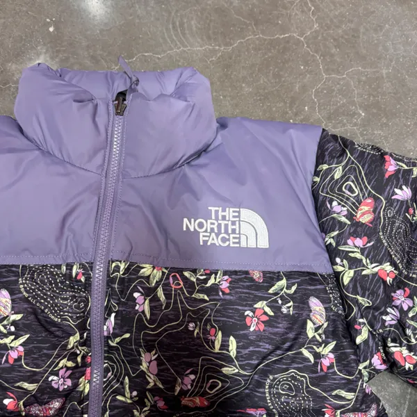 The North Face Women's 1996 Retro Nuptse Down Jacket - Image 4