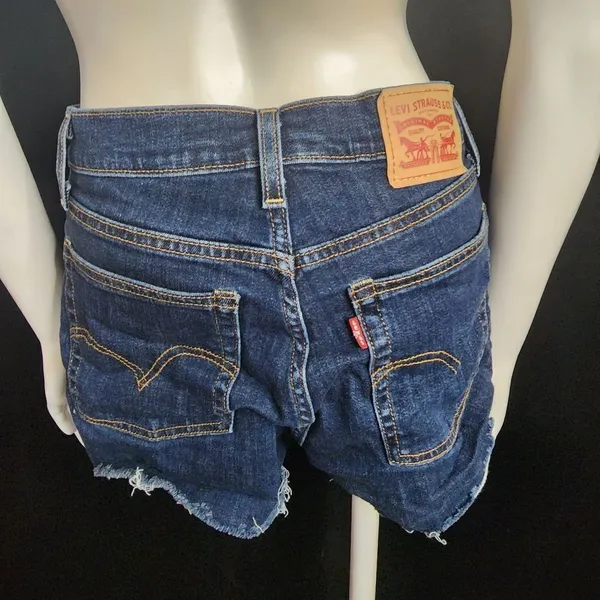 Levi's Raw Edge Blue Jean Shorts (26) - Image 4