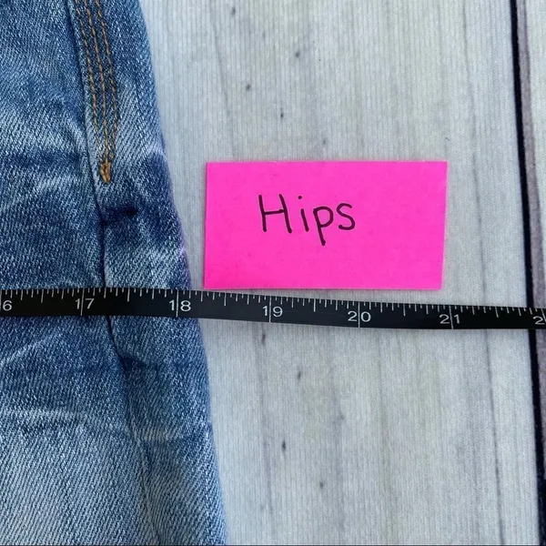 ‎American Eagle Blue Jean Cutoff Distressed 26 - Image 5