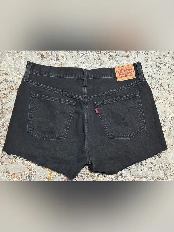 LEVI’S 501 Jean shorts size 32 black - Image 5