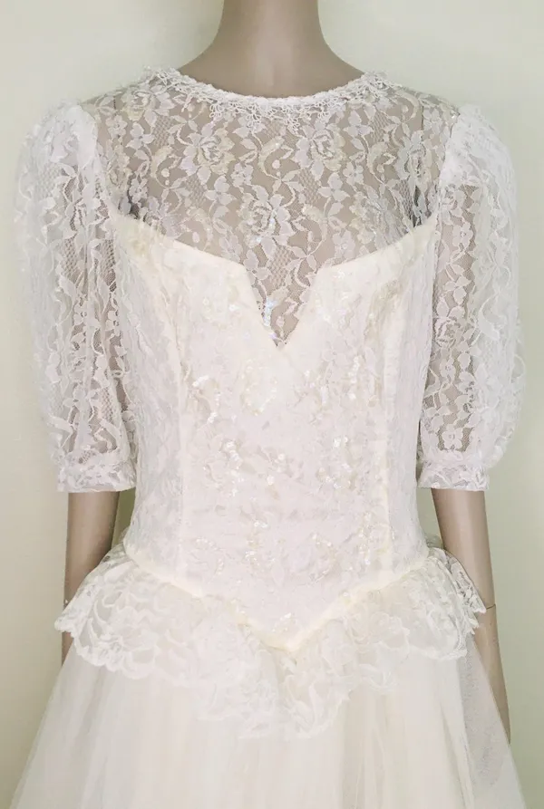 Jessica McClintock Vintage Gunne Sax Wedding Dress - Image 3