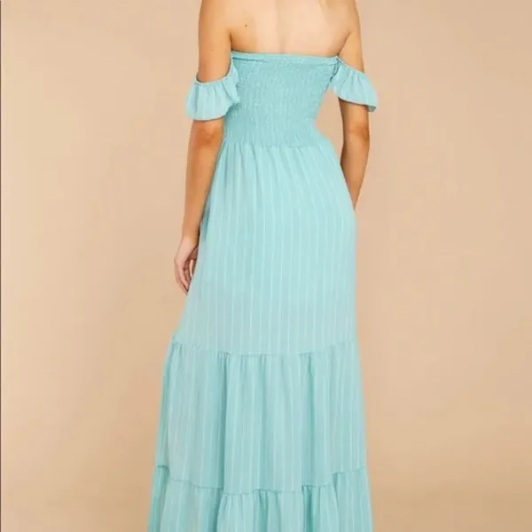 ✨ Red Dress Boutique ABOVE AVERAGE AQUA STRIPE MAXI DRESS✨ - Image 6