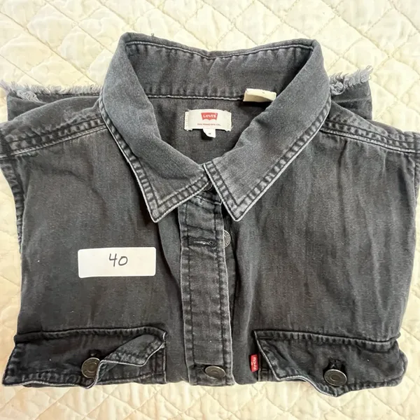 VTG Inspired Levis Denim Best Medium Black Metal Button Up 90s Y2k Light Wash - Image 11