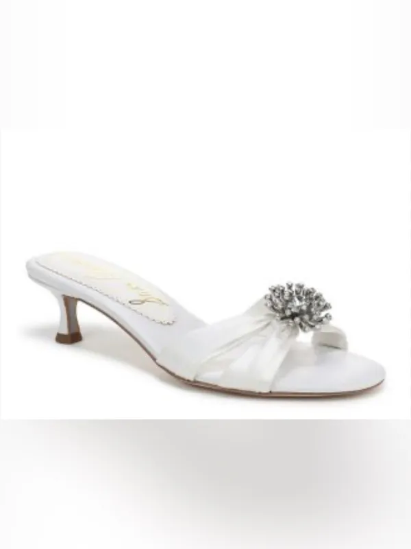 NWOB Sam Edelman White Satin Bridal Kitten Heel Slide with Crystal Brooch Size 6 - Image 6
