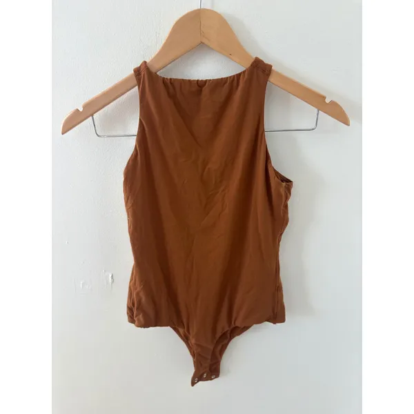 SKIMS Essential High Neck Bodysuit Brown Ochre Sleeveless Size M - Image 3