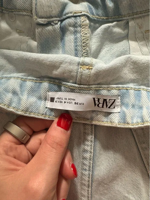 ZARA High-Waisted Denim Shorts - Image 3