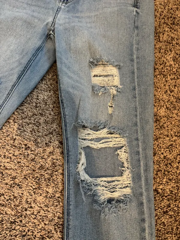 American Eagle Jeans - Image 2