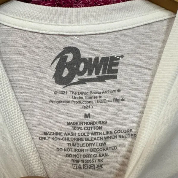 David Bowie starman Rock Tshirt size Medium - Image 4