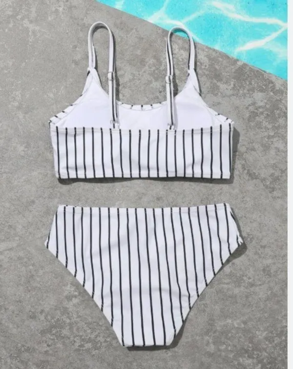 SHEIN Chic Black and White Bikini Set NIB Size M - Image 2