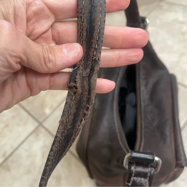 Vintage Fossil Messenger Bag, Crossbody Bag~ Dark Brown Leather STRAP HAS‎ wear - Image 10