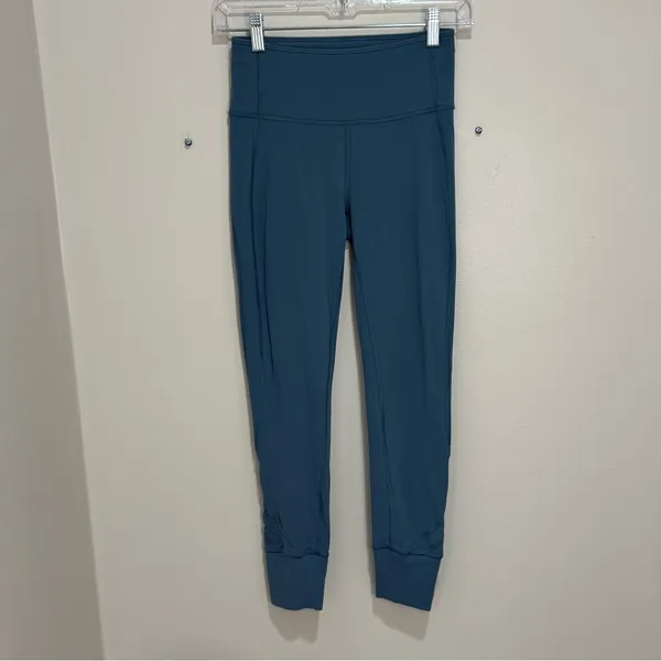 Lululemon‎ leggings size 4, blue - Image 2