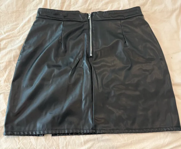 Amazon Skirt Black - Image 2