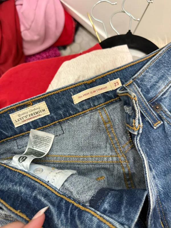 Slim Levi’s 70s Straight Jeans - Image 5