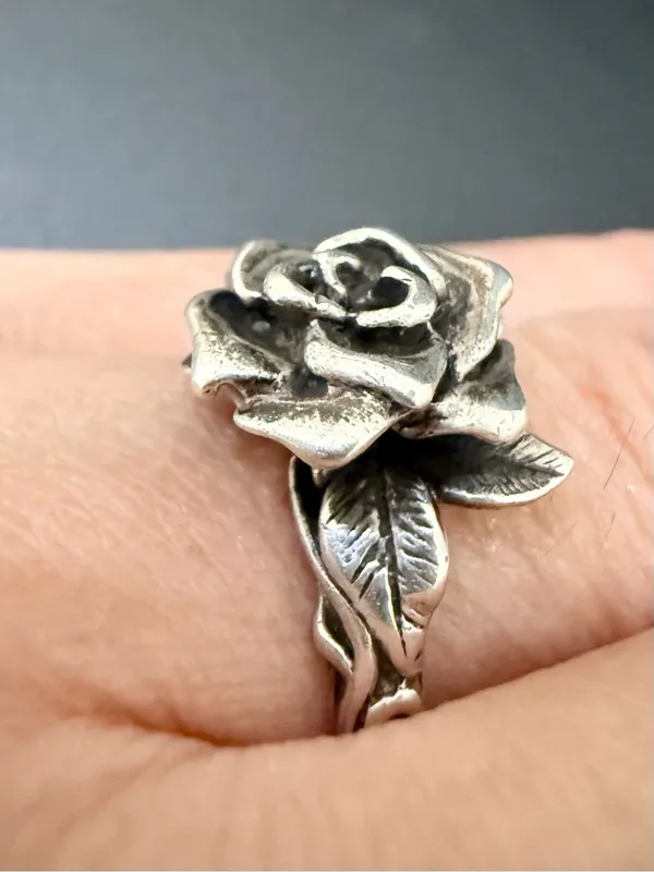 Vintage Signed MARAVA Oxidized Sterling Silver Full Bloom 3D Rose Ring Size 9 - Image 8