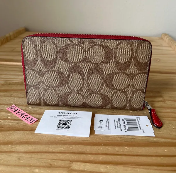 Wallet - Image 2