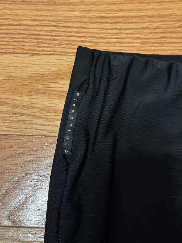 Misguided Black Mini Skort - Image 3