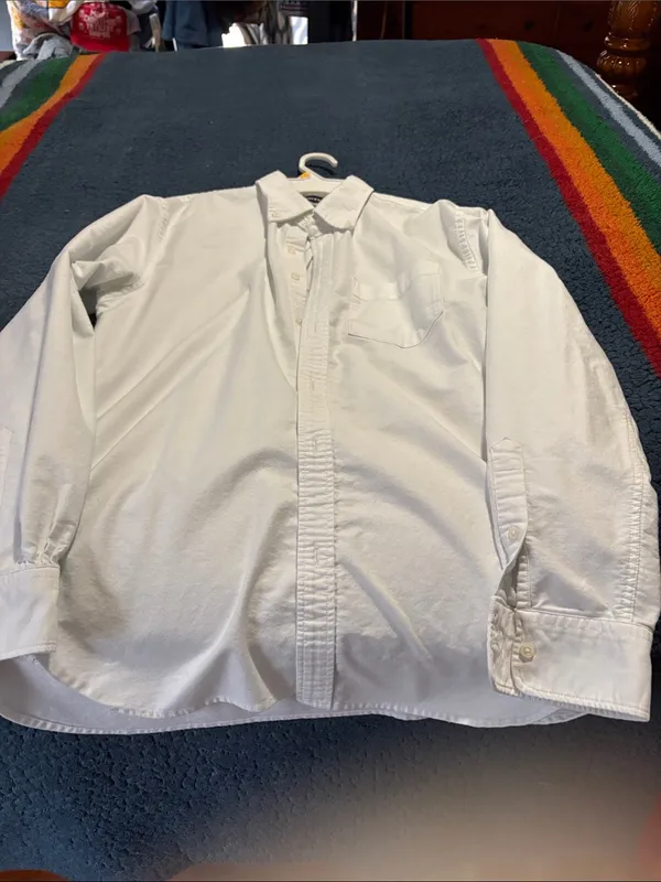 Brandy Melville White Casual Button-Down Shirt - Image 3