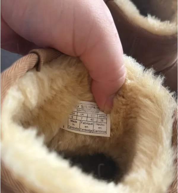 UGG Mini Classic - Image 4