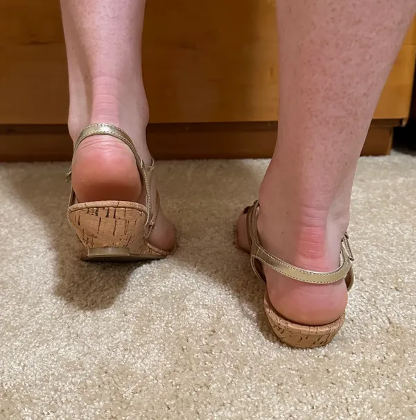 Tommy Hilfiger Gold and Brown Sandals - Image 3