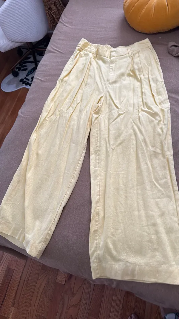 Target New Day belted zipper yellow pants - Image 2