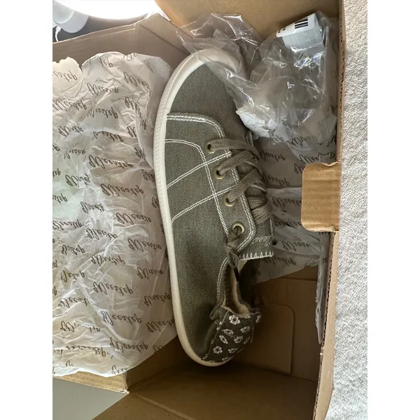 Weestep Olive‎ Slip On Casual Comfort Loafers Women's Size 9 - Image 4
