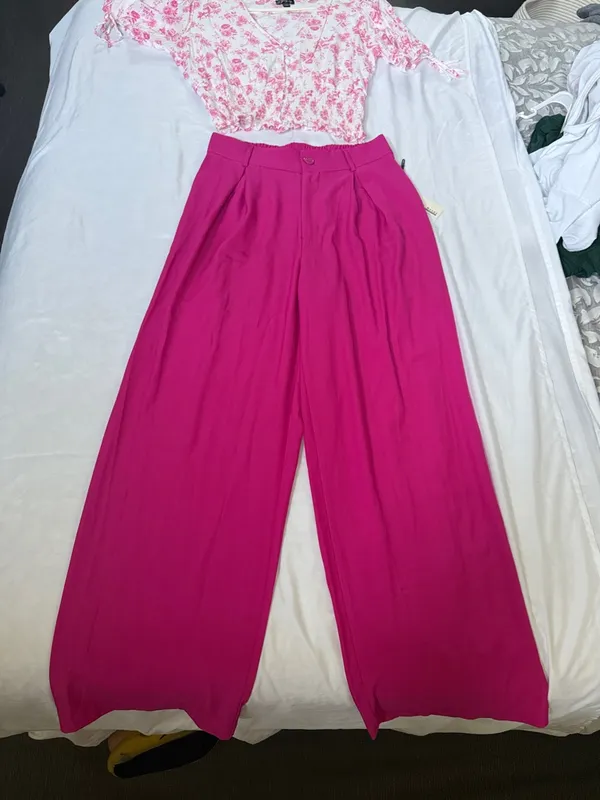 J for Justify High-Waist Wide-Leg Pants in Fuchsia - Image 2