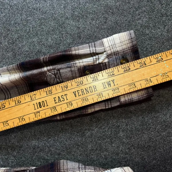 Carhartt Brown Plaid Button Down Flannel Shirt Womens Large Outdoor workwear - Image 7