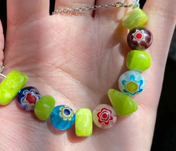 natural jade stones & colorful flower glass beads necklace/choker 💚 - Image 3