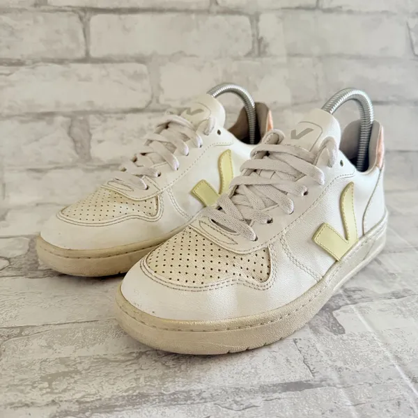Veja V10 CWL White Sun Peach Trainers Vegan Leather Eco Friendly Lace Up Sz 6 - Image 3