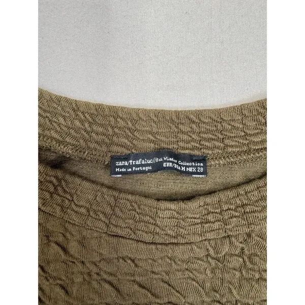 Zara Olive Green Textured Crinkle Knit Long-Sleeve Top Side Slit Hem Size M - Image 5