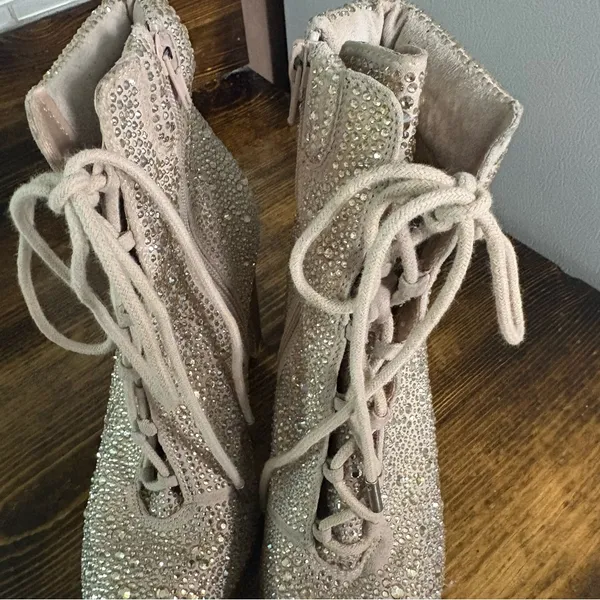 Steve Madden Illisa Rhinestone Lace‎ Up Booties Size 7.5 - Image 3
