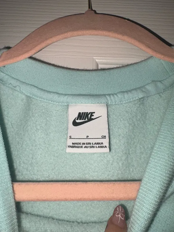 Nike Sweatshirt - Image 2